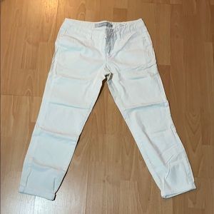 Capri white pants